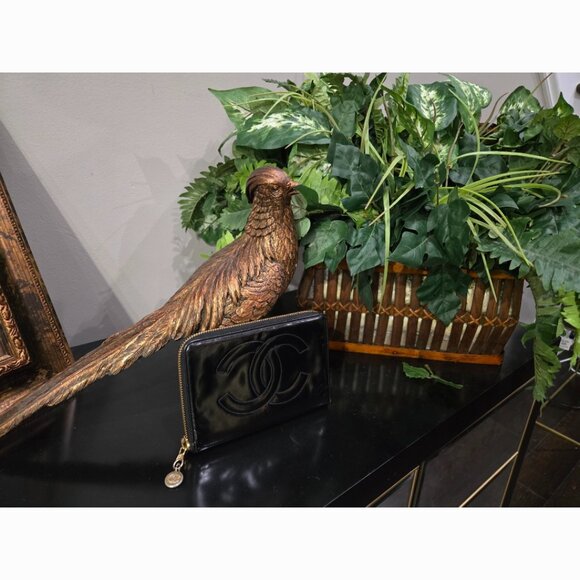 VG Used Condition Authentic Chanel Patent Leather Zip Wallet - Picture 1 of 14